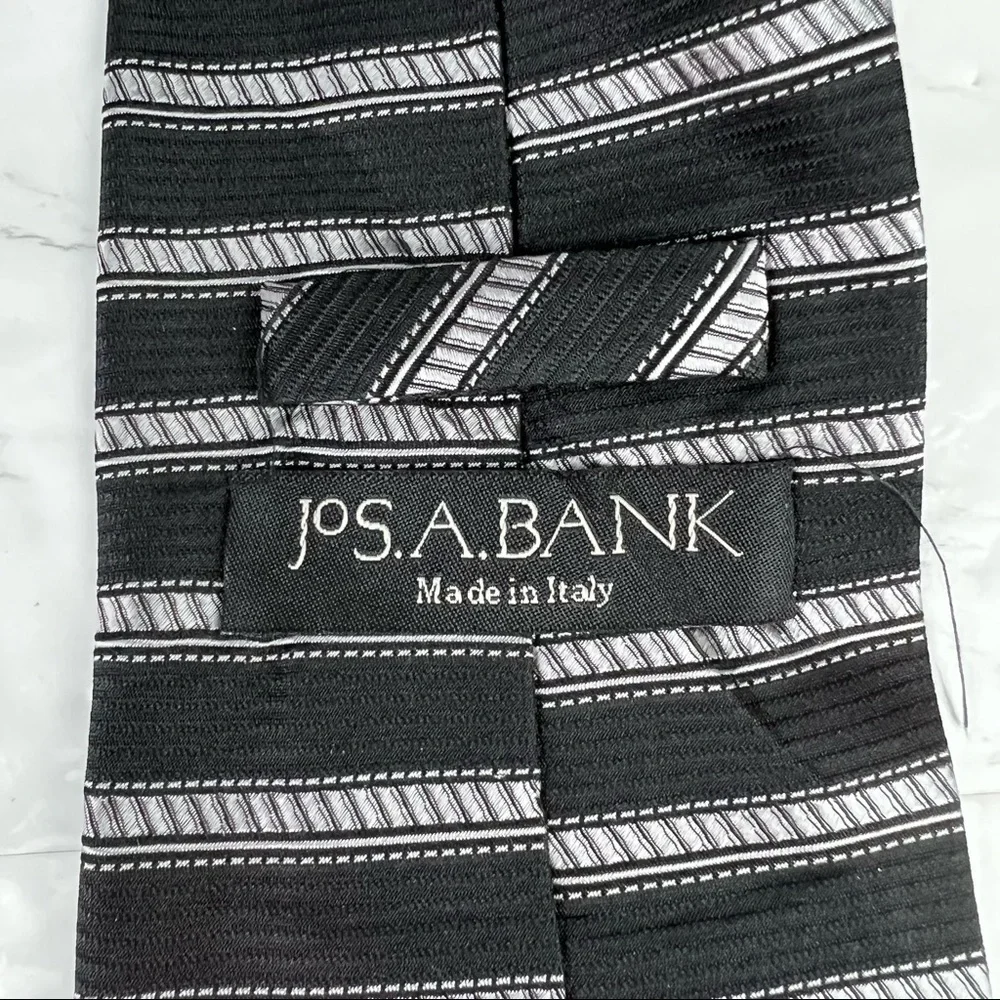 JoS A Bank Luxury Tie 100% Silk Made in Italy Gray Black Silver Necktie Poetcore